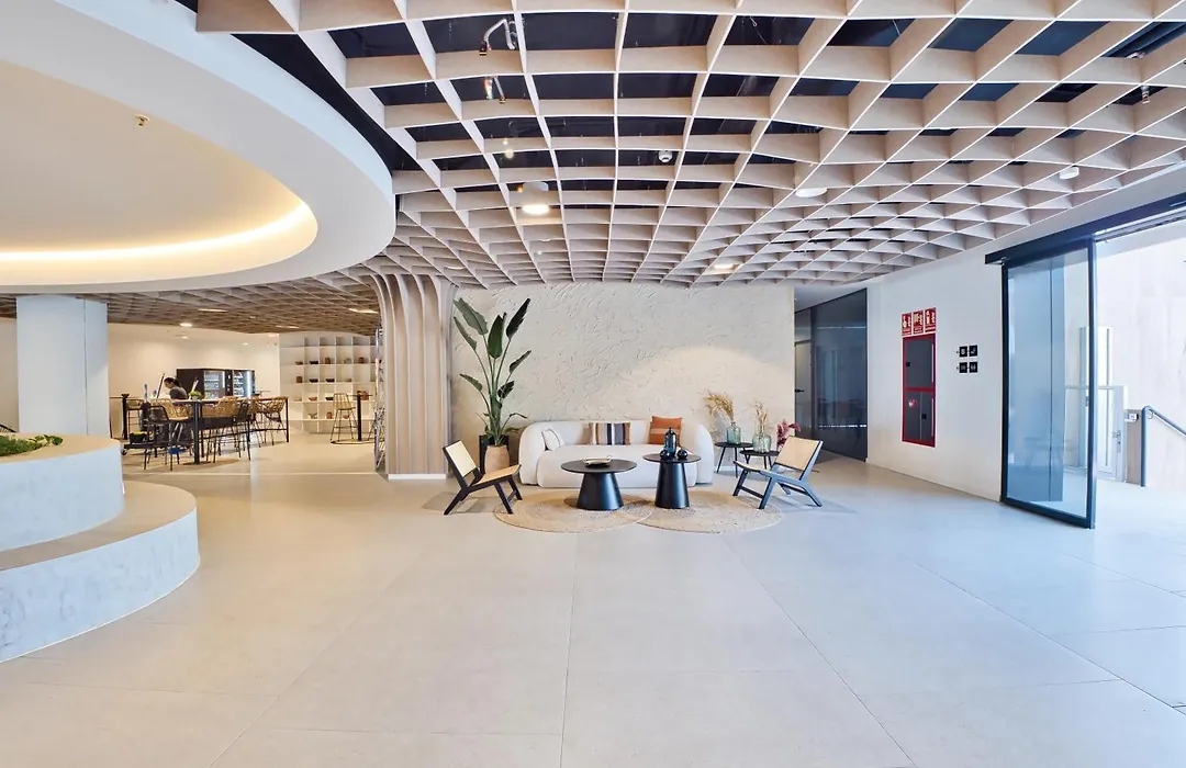 Vibe Stay Sevilla Residencia de Estudiantes - Adults Only-1